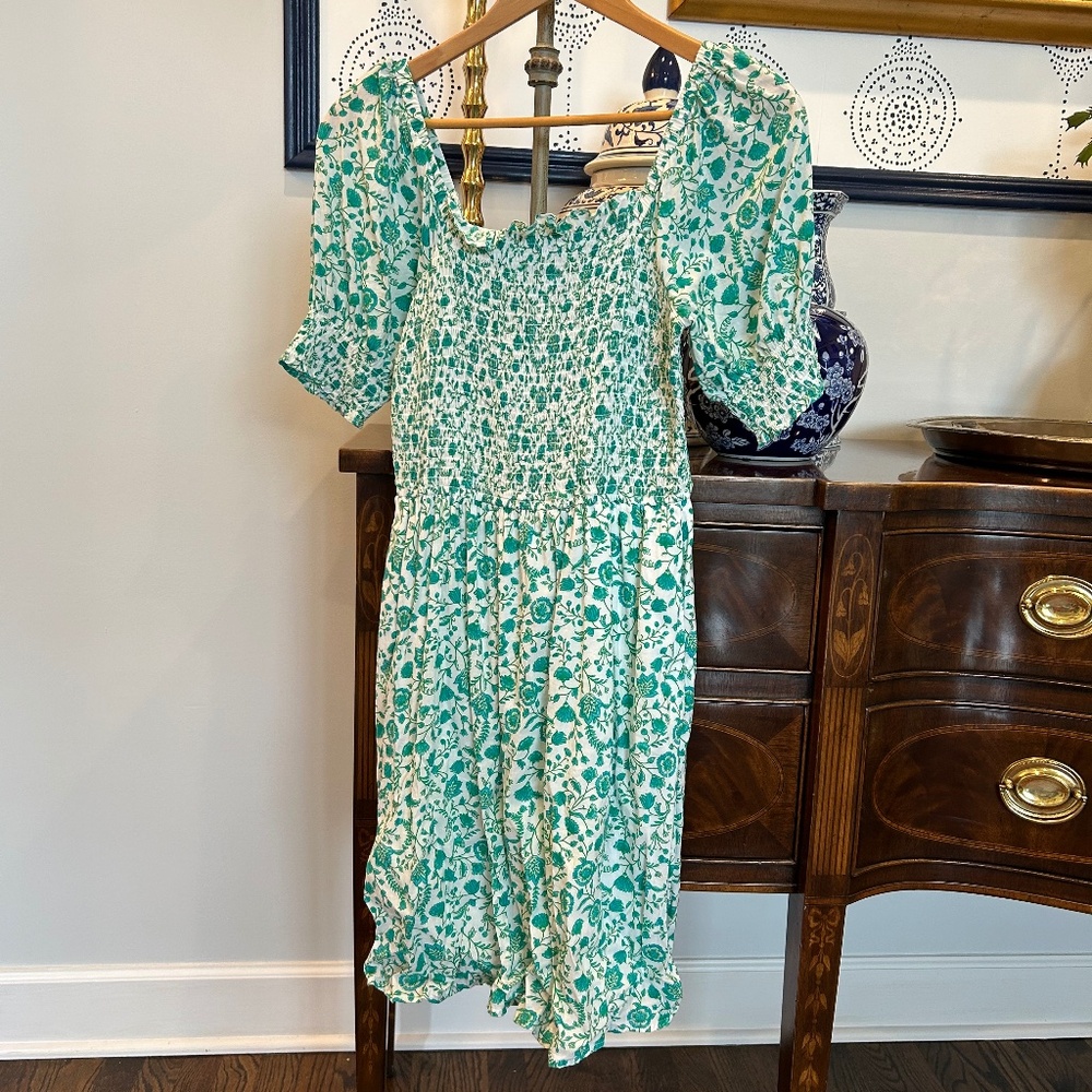 Draper James Smocked Green and White Dress Size Small